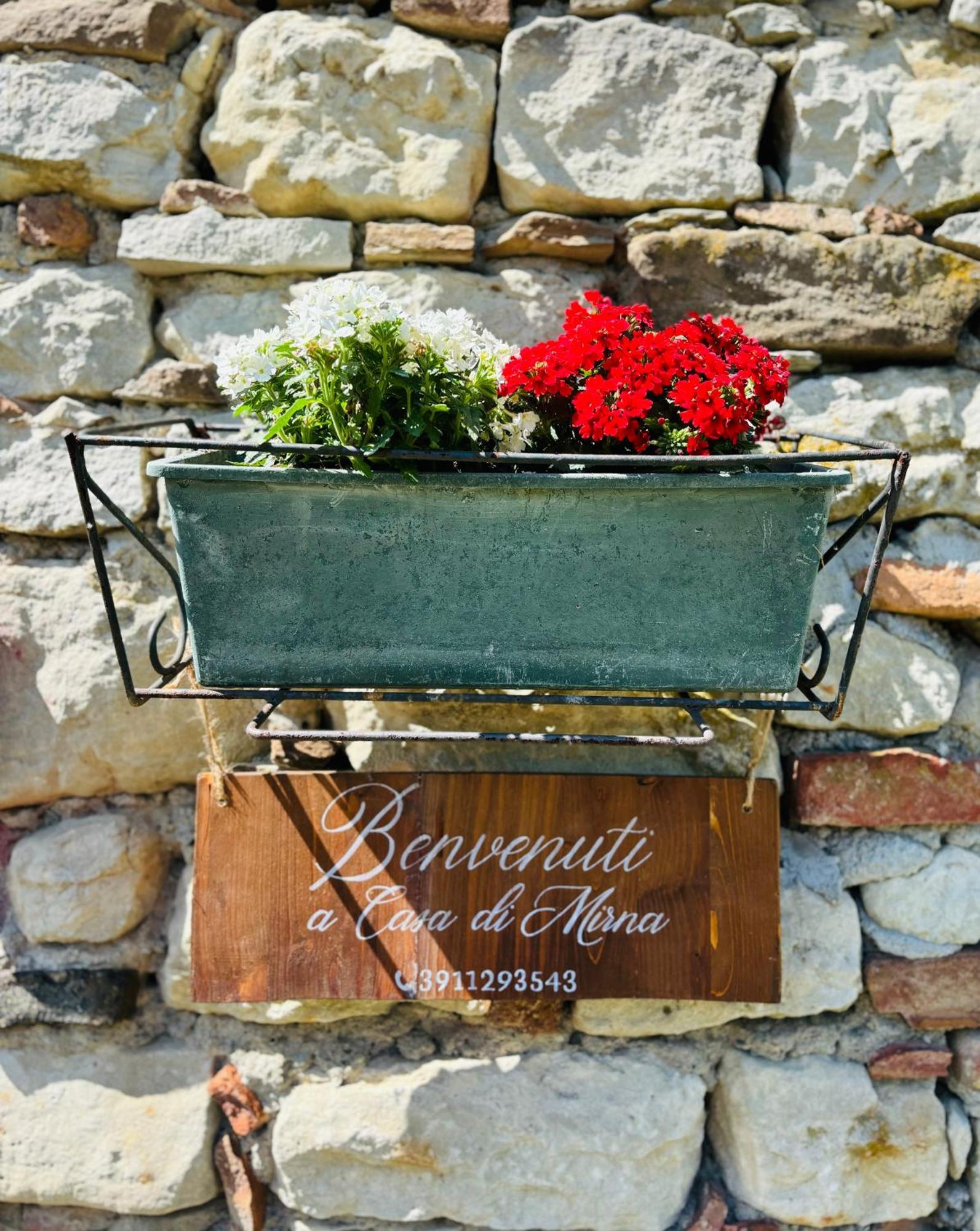 A Casa Di Mirna Borghetto Di Borbera Exterior foto