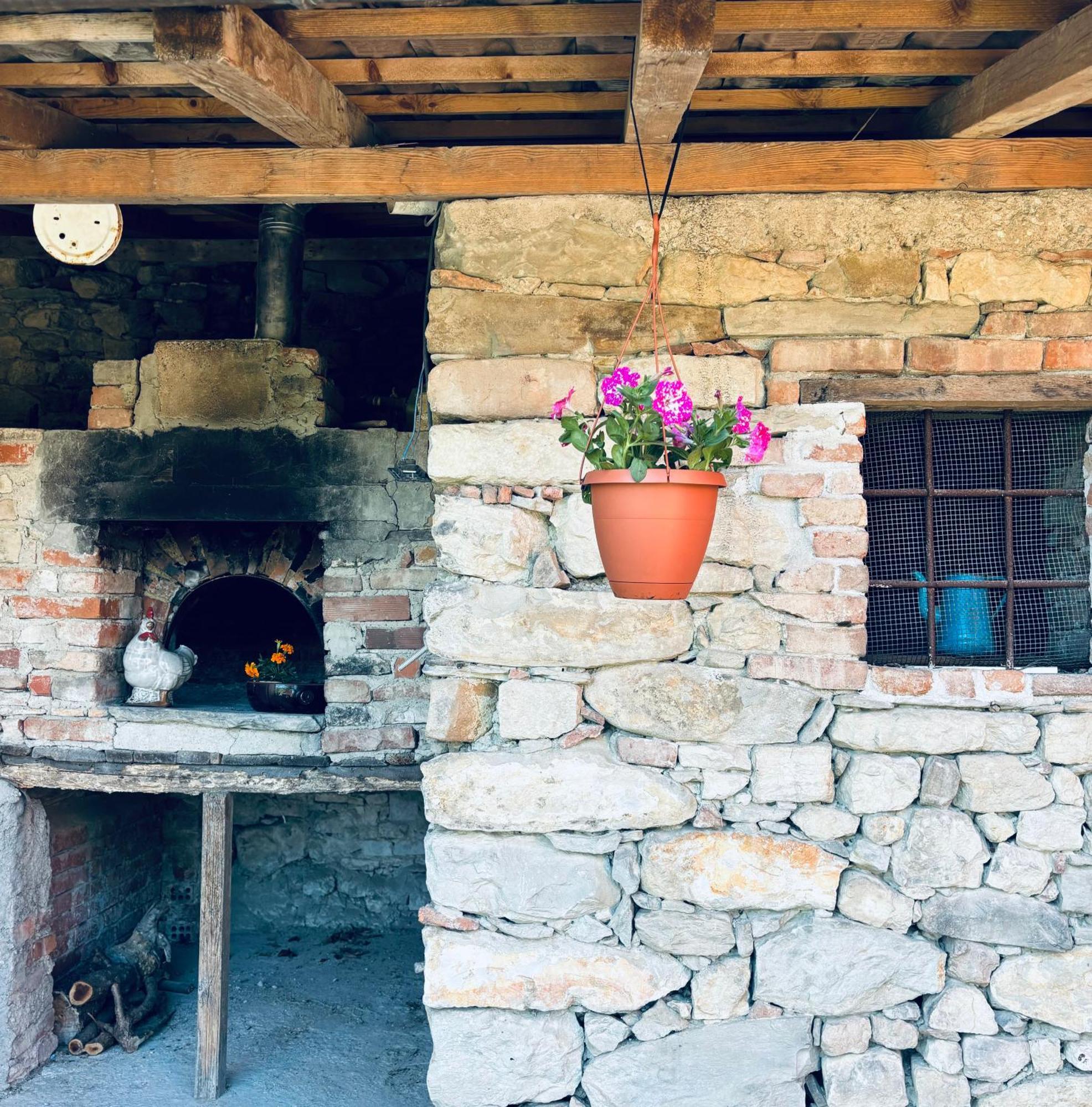A Casa Di Mirna Borghetto Di Borbera Exterior foto